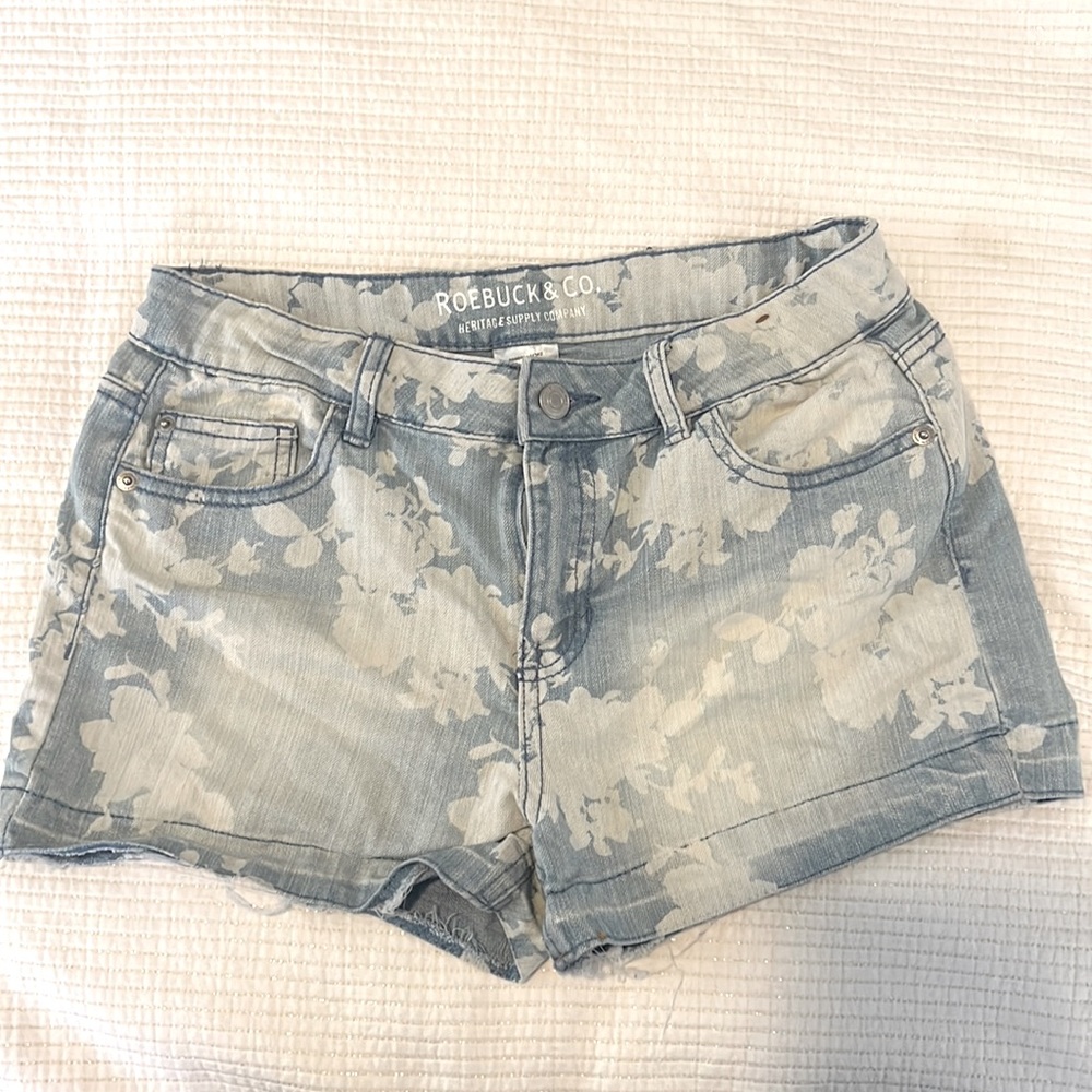 Roebuck & Co jean tie dye shorts (juniors)